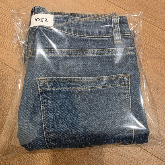 Reiss Bailey High Rise Straight Leg Blue Button Fly Jeans Medium Wash Womens - Picture 12 of 12